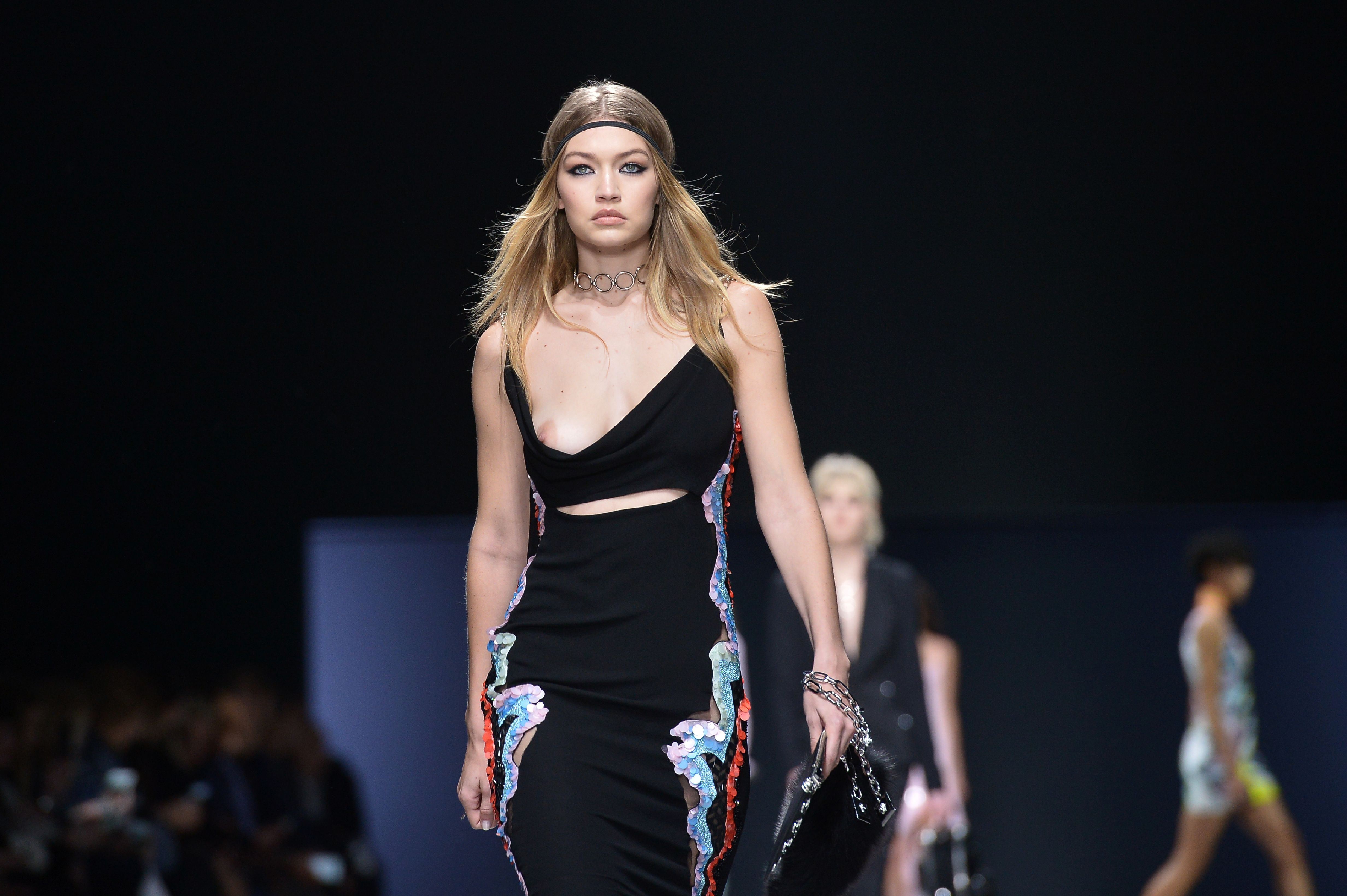 Gigi Hadid Nip Tit Slip On The Runway At Versace Fashion Show In Milan