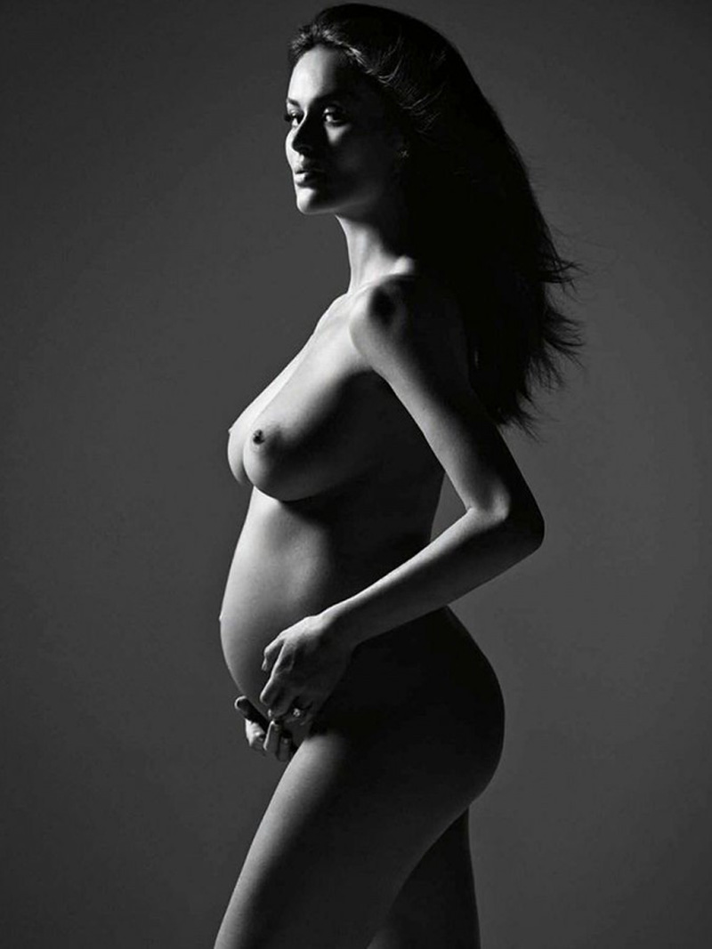 Permalink to Nicole Trunfio Naked and Pregnant For Harpers. 