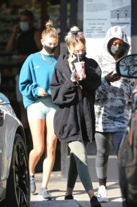 Hailey Baldwin Bieber Cameltoe In Beverly Hills | celebrityslips.com