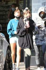 Hailey Baldwin Bieber Cameltoe In Beverly Hills | celebrityslips.com